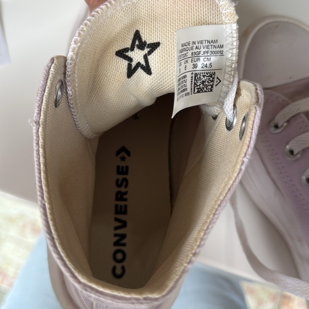 Women’s Converse High Move Platform High tops - Picture 7 of 7
